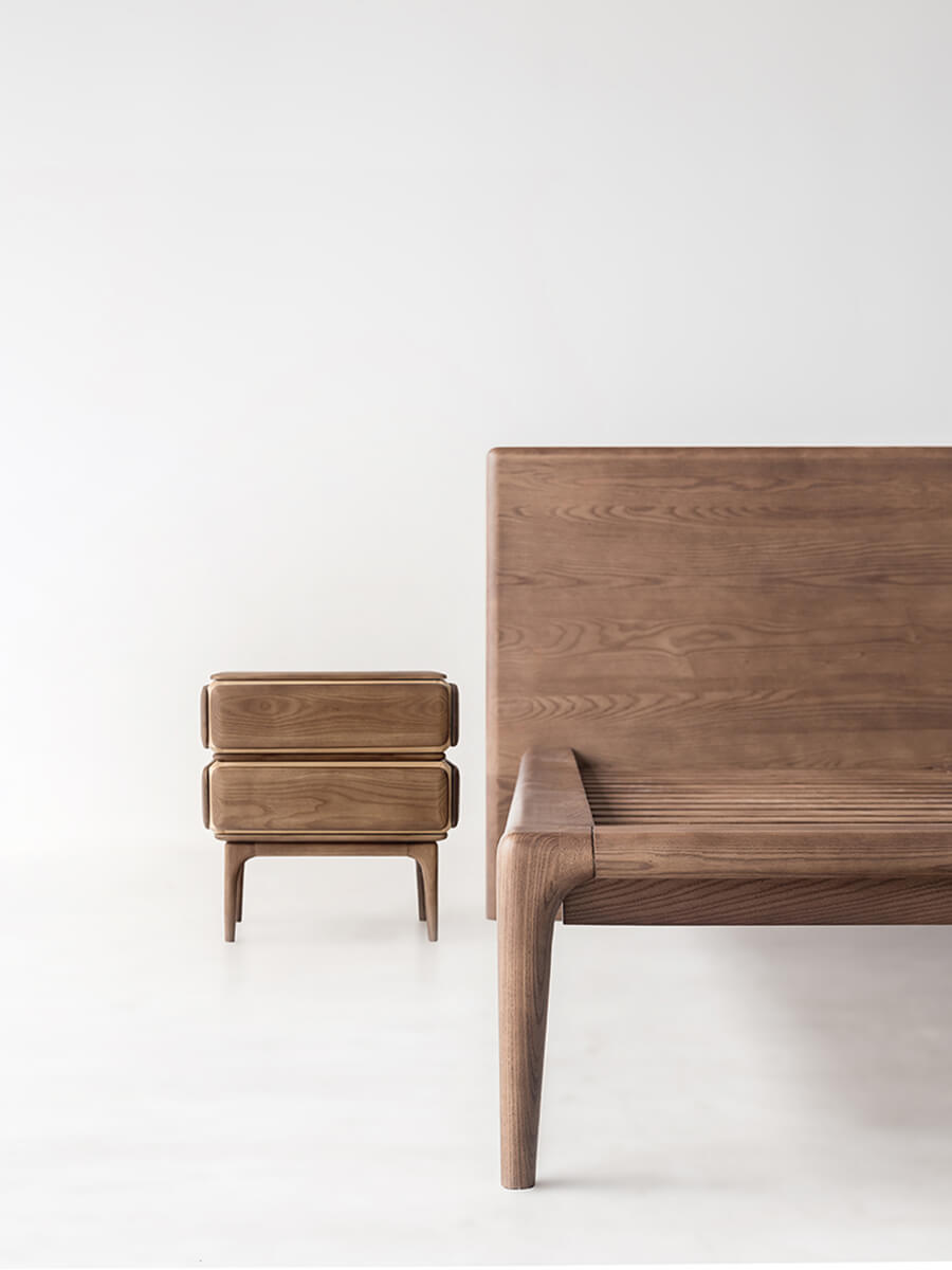 Arnold bedside table