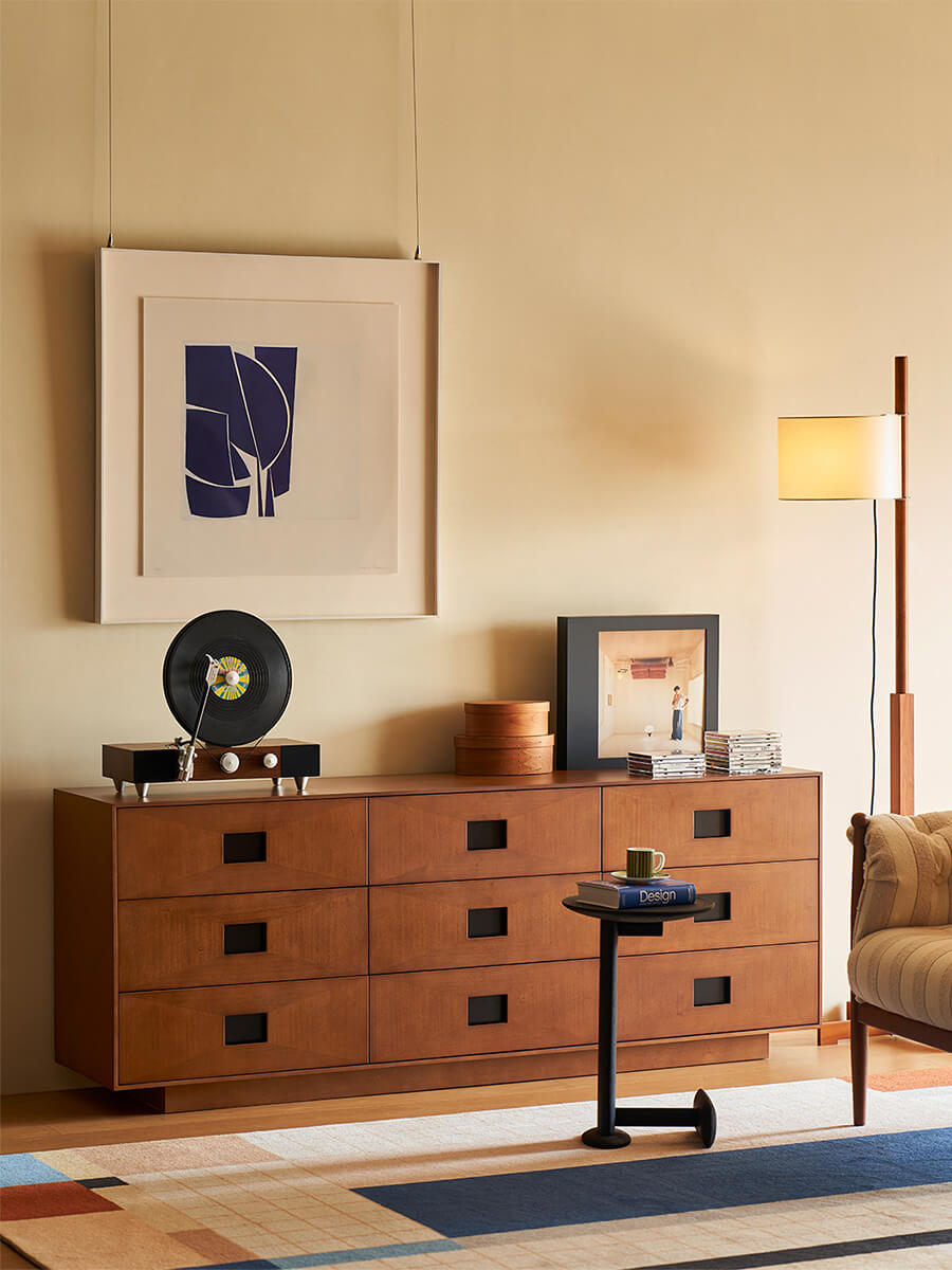 Gentle Chest of Drawers