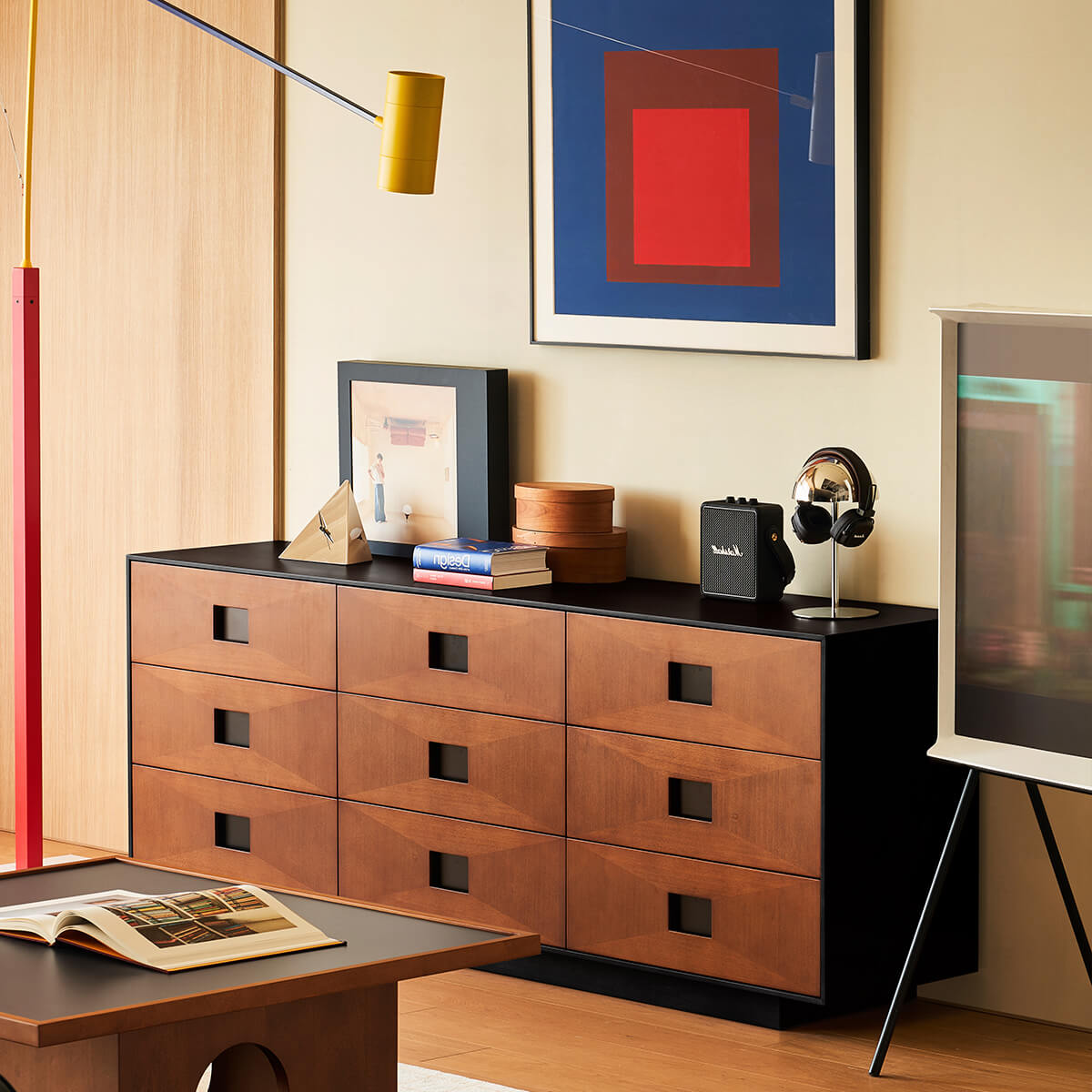 Gentle Chest of Drawers