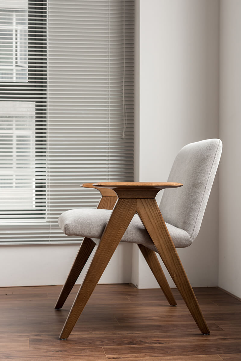 Libera Armchair Replica