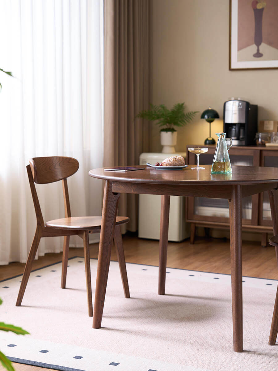 Reina Solid Oak Round Dining Table
