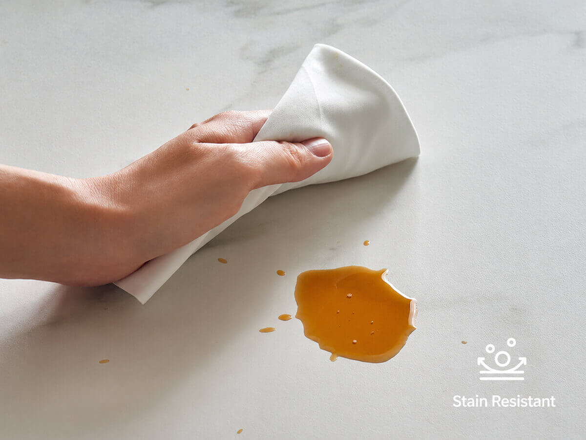 Aalto sintered stone tabletop demonstrating stain resistance and easy cleaning