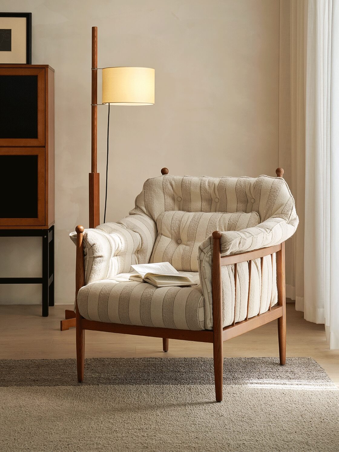 Allan Armchair