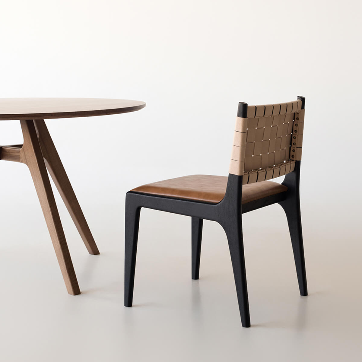Arthur dining chair side profile