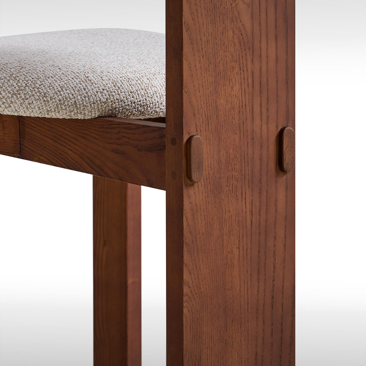 Bianca upholstered backrest detail