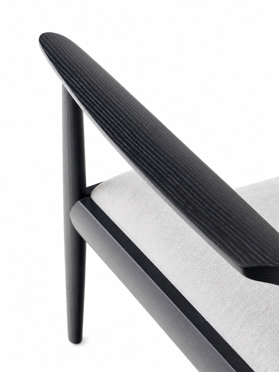 Blade-Shaped Armrest Detail of Douk Armchair