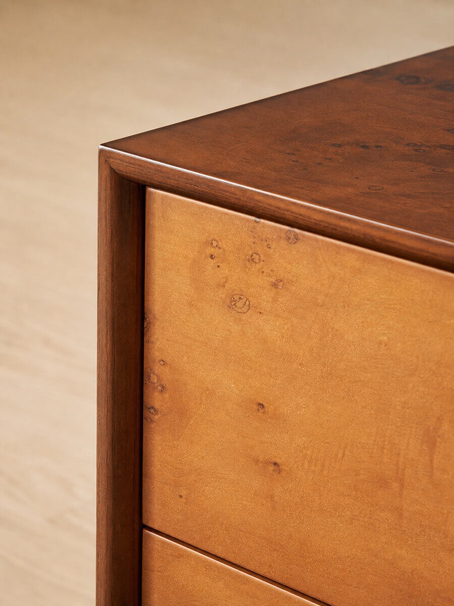 Craftsmanship detail of the Elmora bedside table