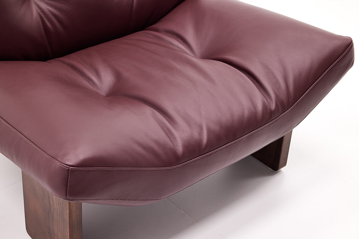 Emmi semi-aniline leather seat and upholstery detail