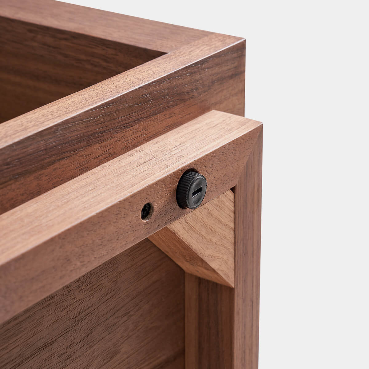 Feda Walnut Bookcase timber construction detail