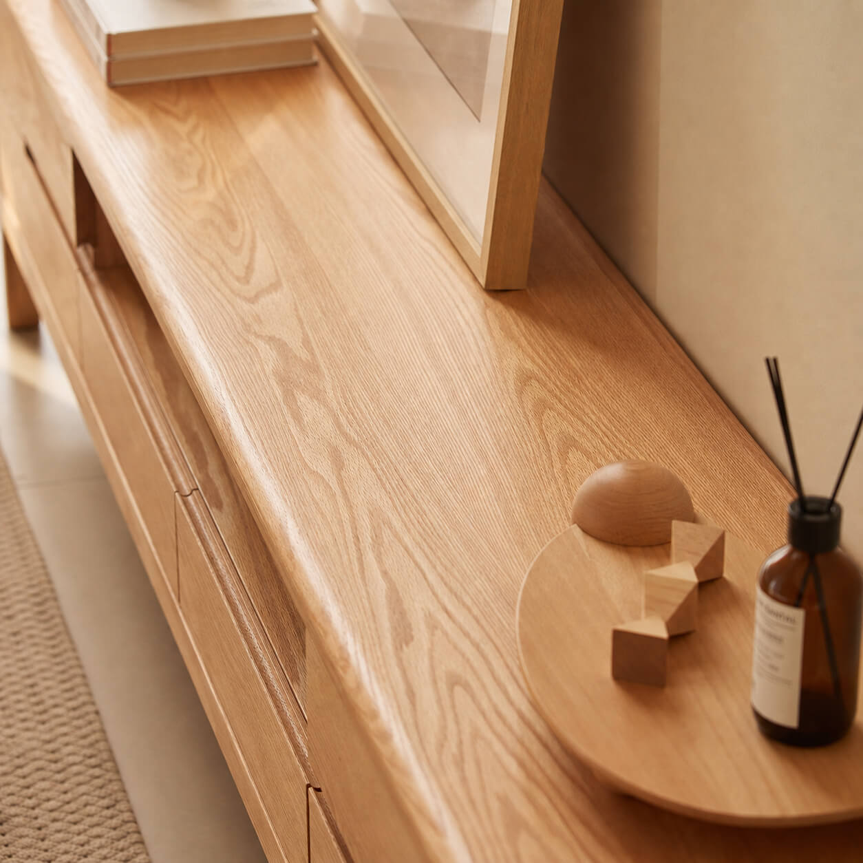 Close-up of Gamo Solid Oak TV Unit tabletop