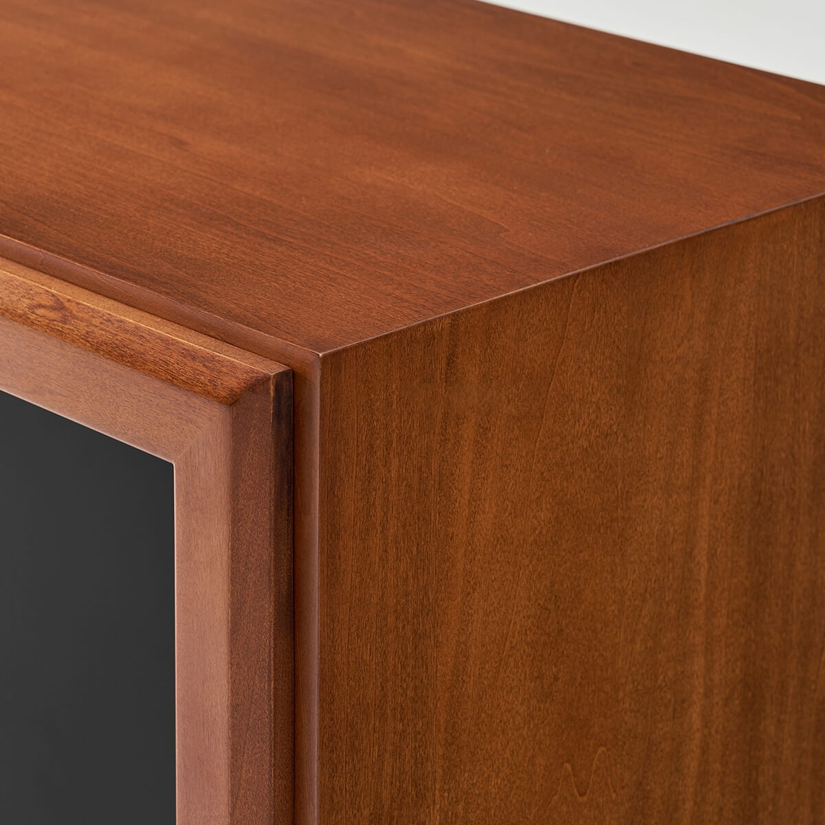 Gentle Ribbon Sideboard solid boxwood frame detail