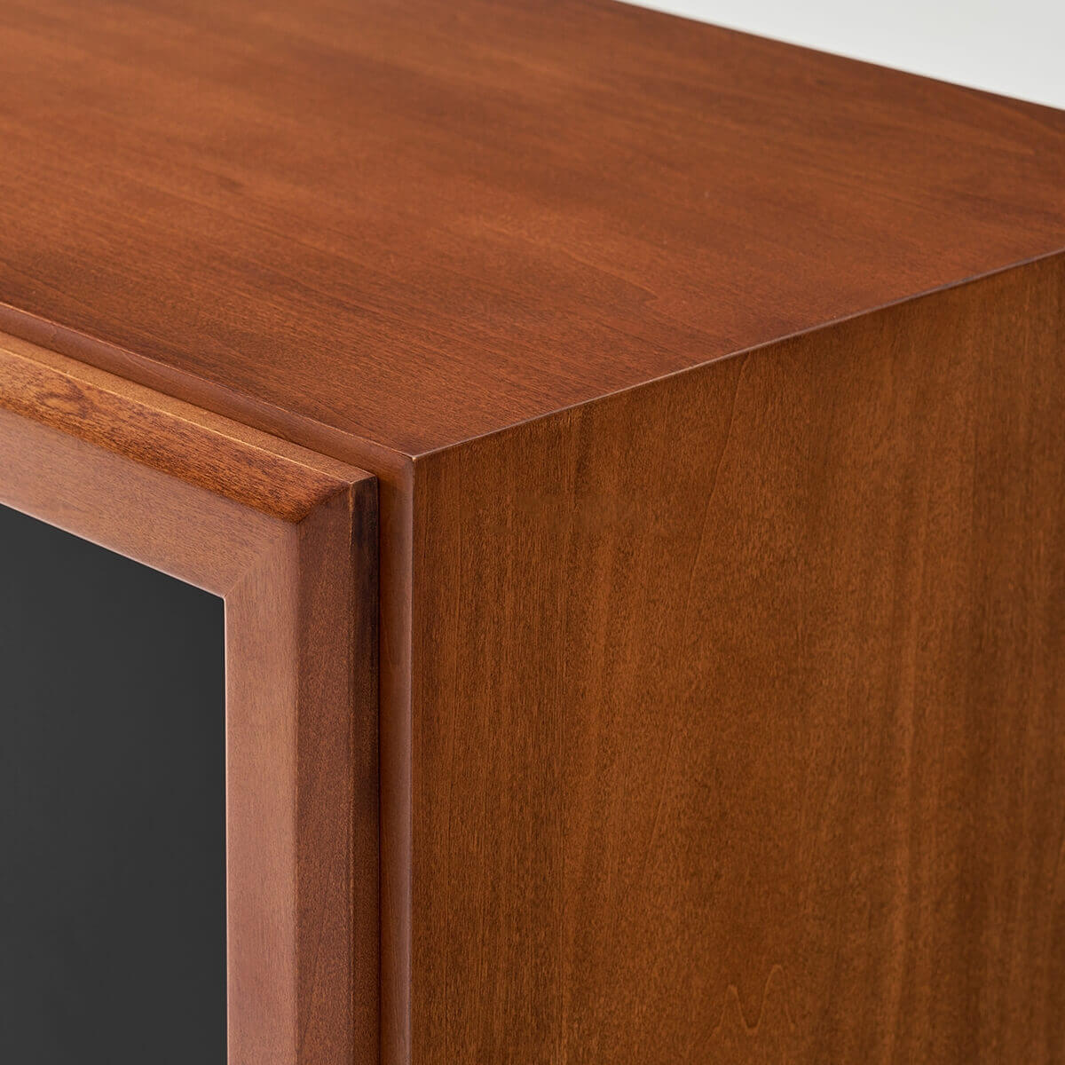 Boxwood veneer finish detail on Gentle Ribbon TV Unit