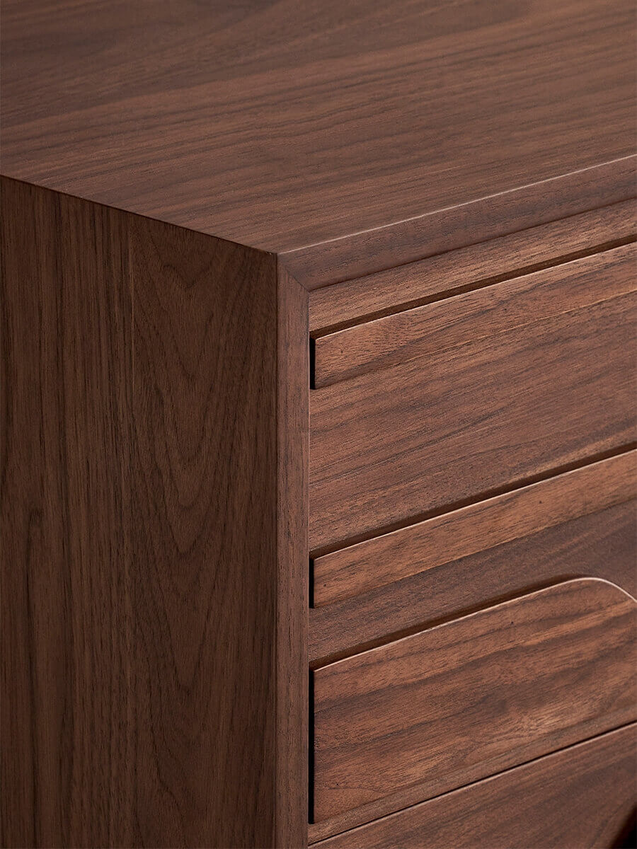 Drawer corner detail of the Siena Walnut Chest of Drawers