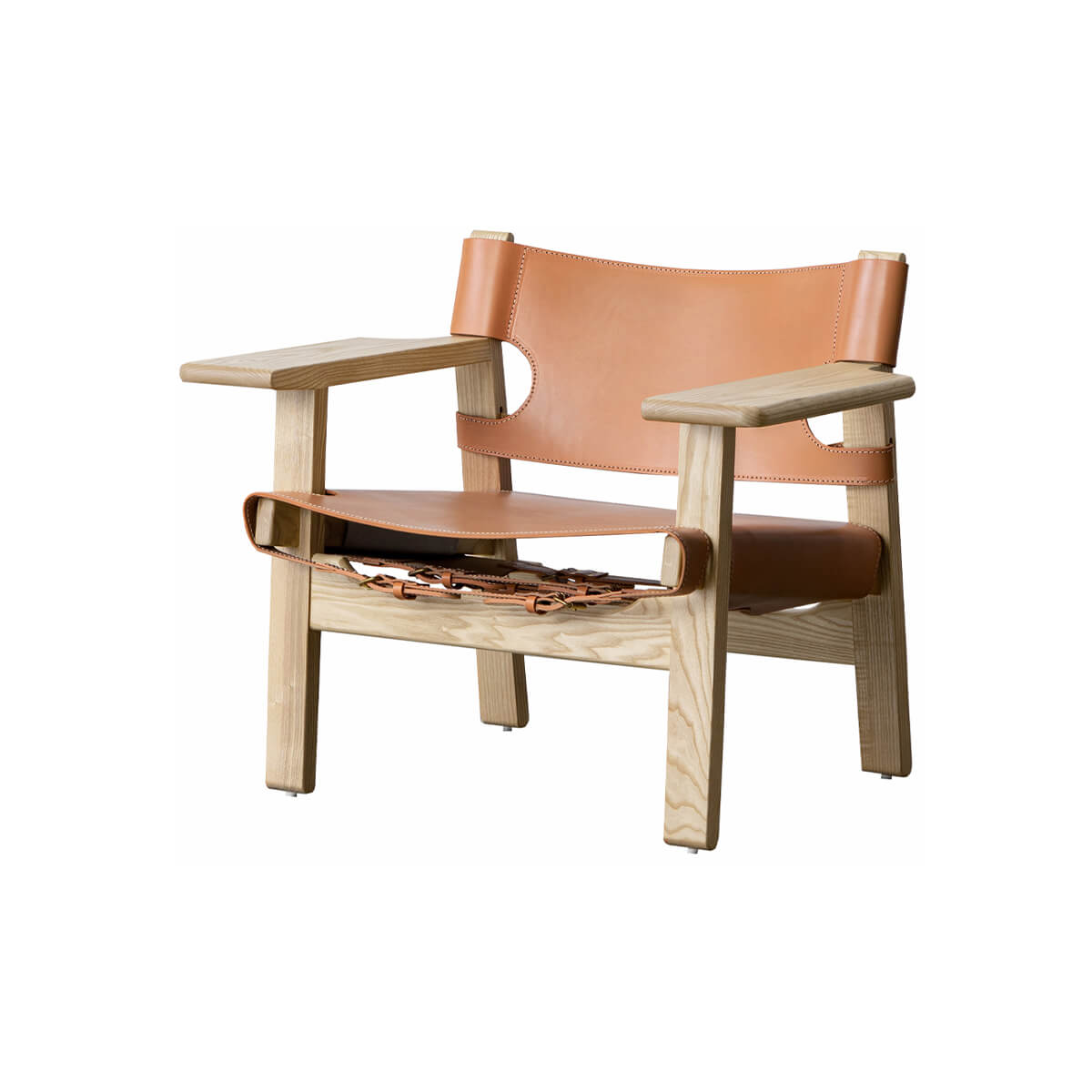 Spanish armchair in saddle leather with natural ash frame