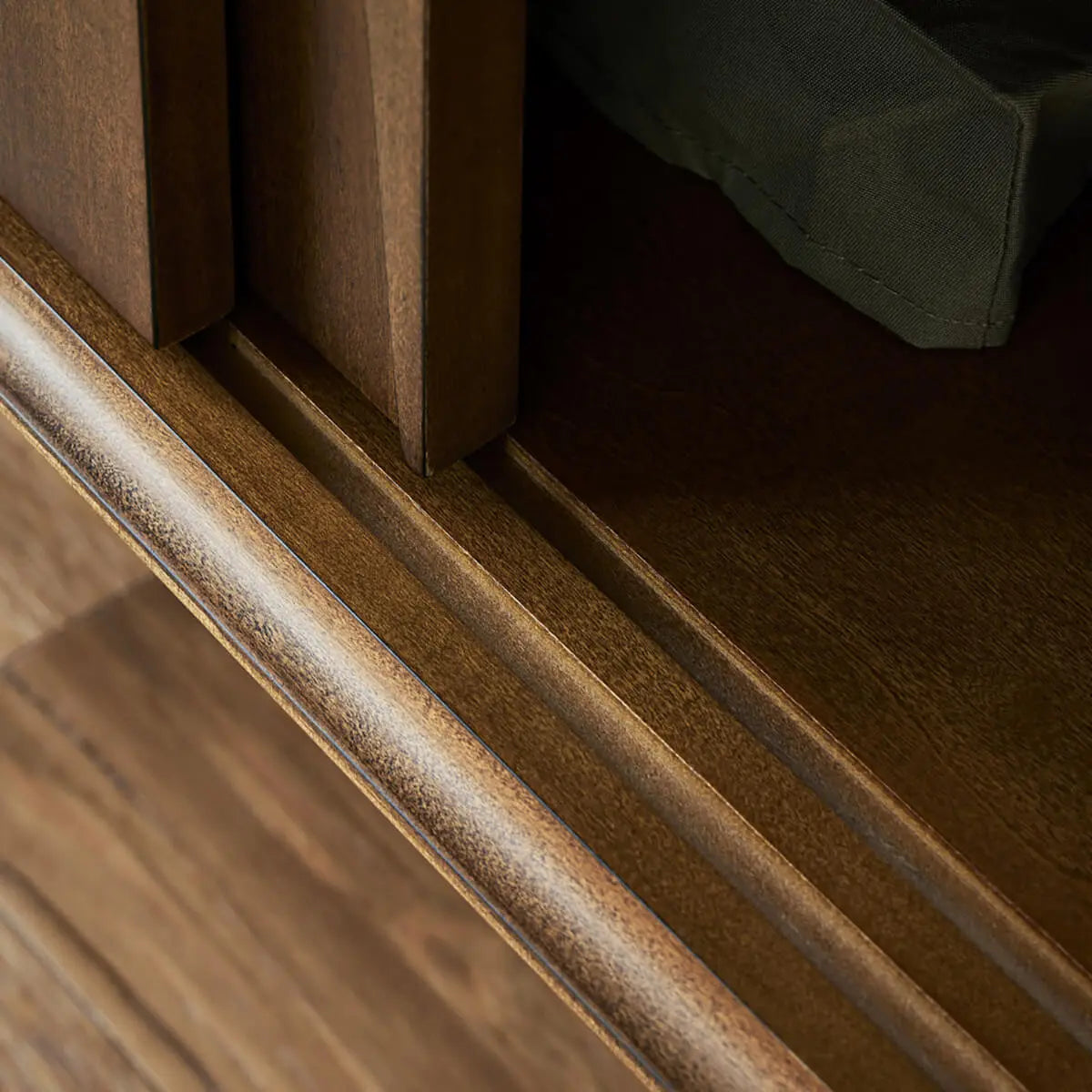 Gentle Solid Wood Sideboard Z-furnishing
