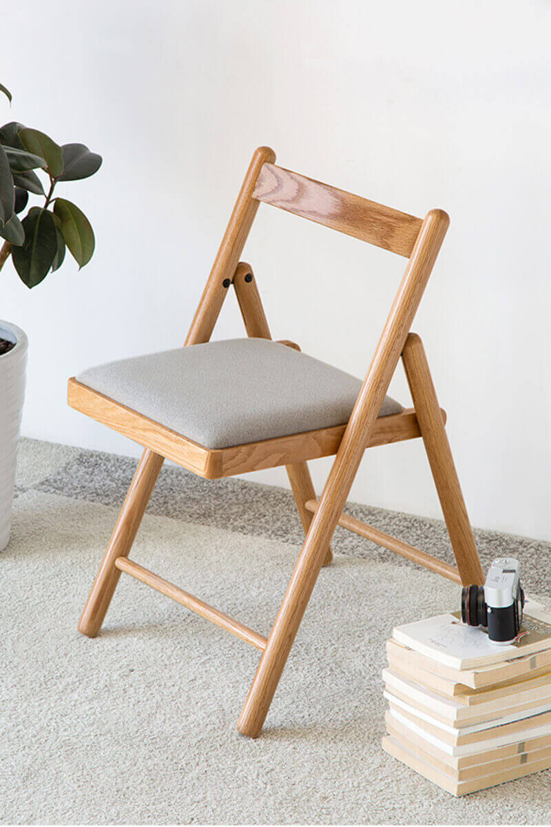 YSU-Hedrich Solid Oak Folding Chair