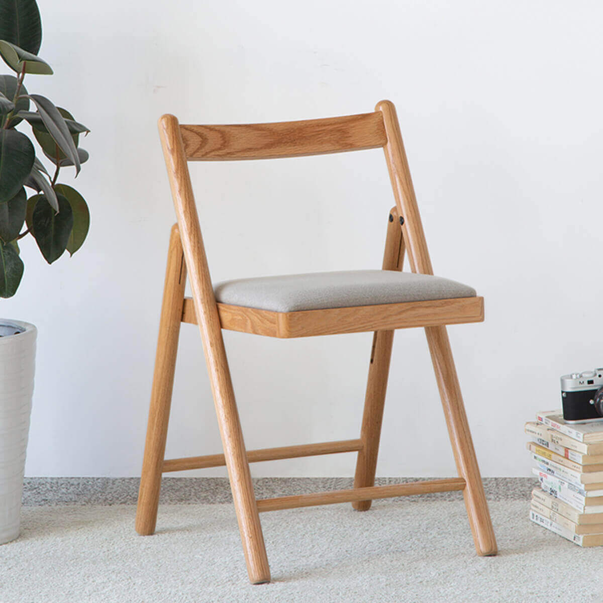 YSU-Hedrich Solid Oak Folding Chair