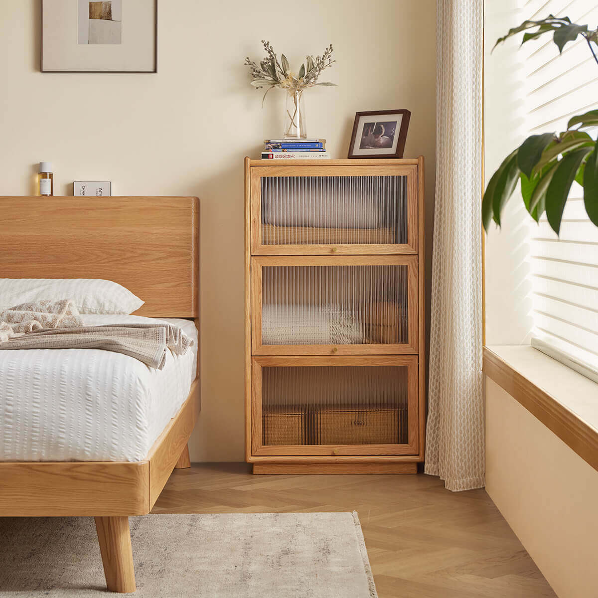 YSU-Winston Solid Oak Cabinet with Glass Door