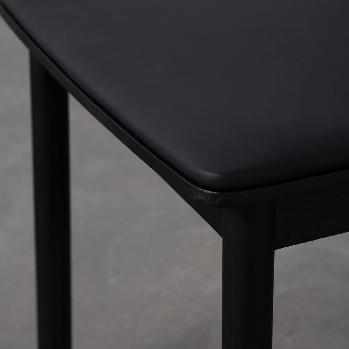 Betty TK2 Chair Replica
