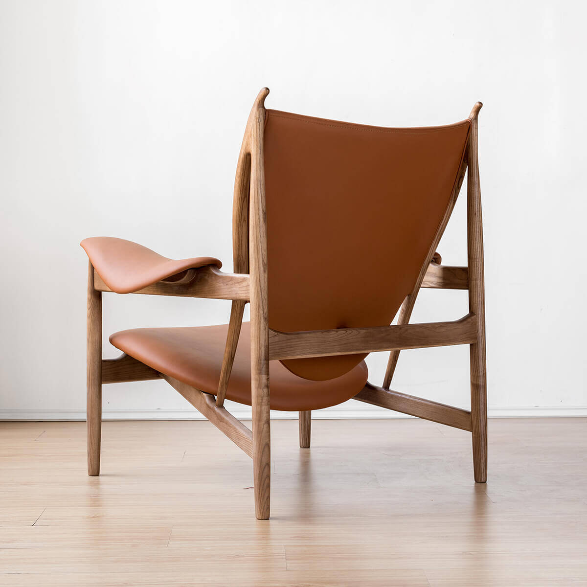 Back view of Chieftain chair replica