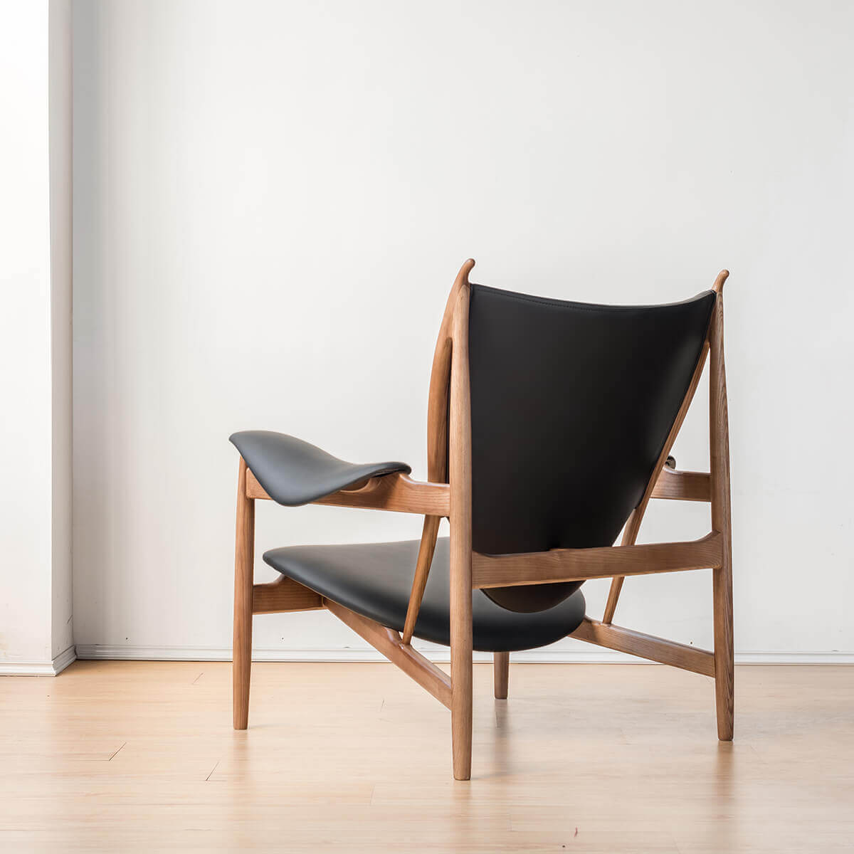 Chieftain Chair Replica