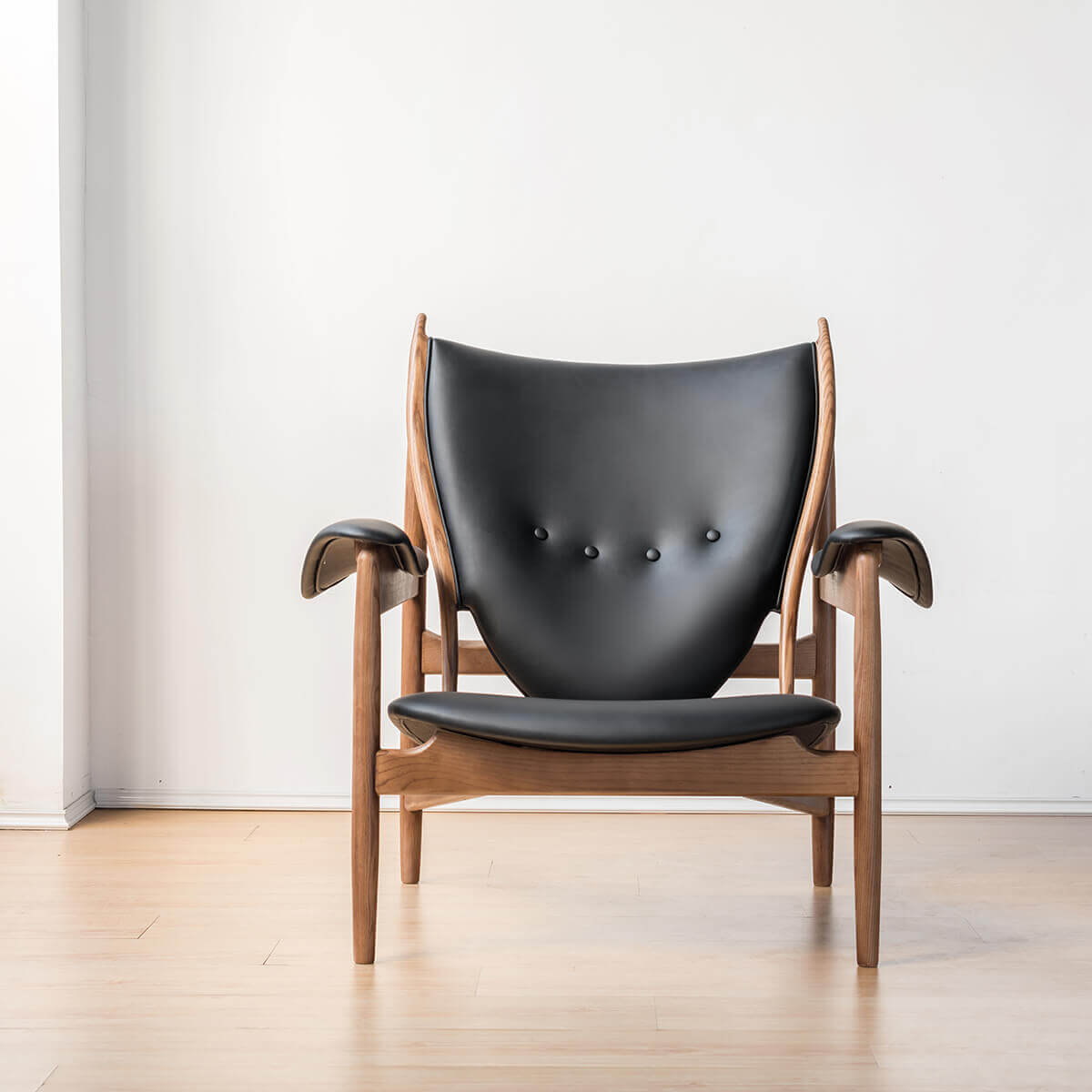 Chieftain Chair Replica