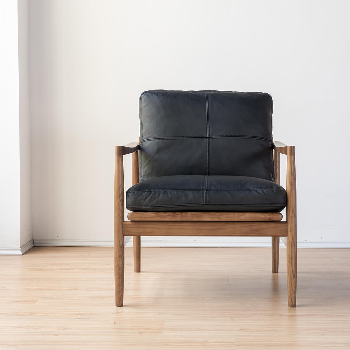 Hank Armchair