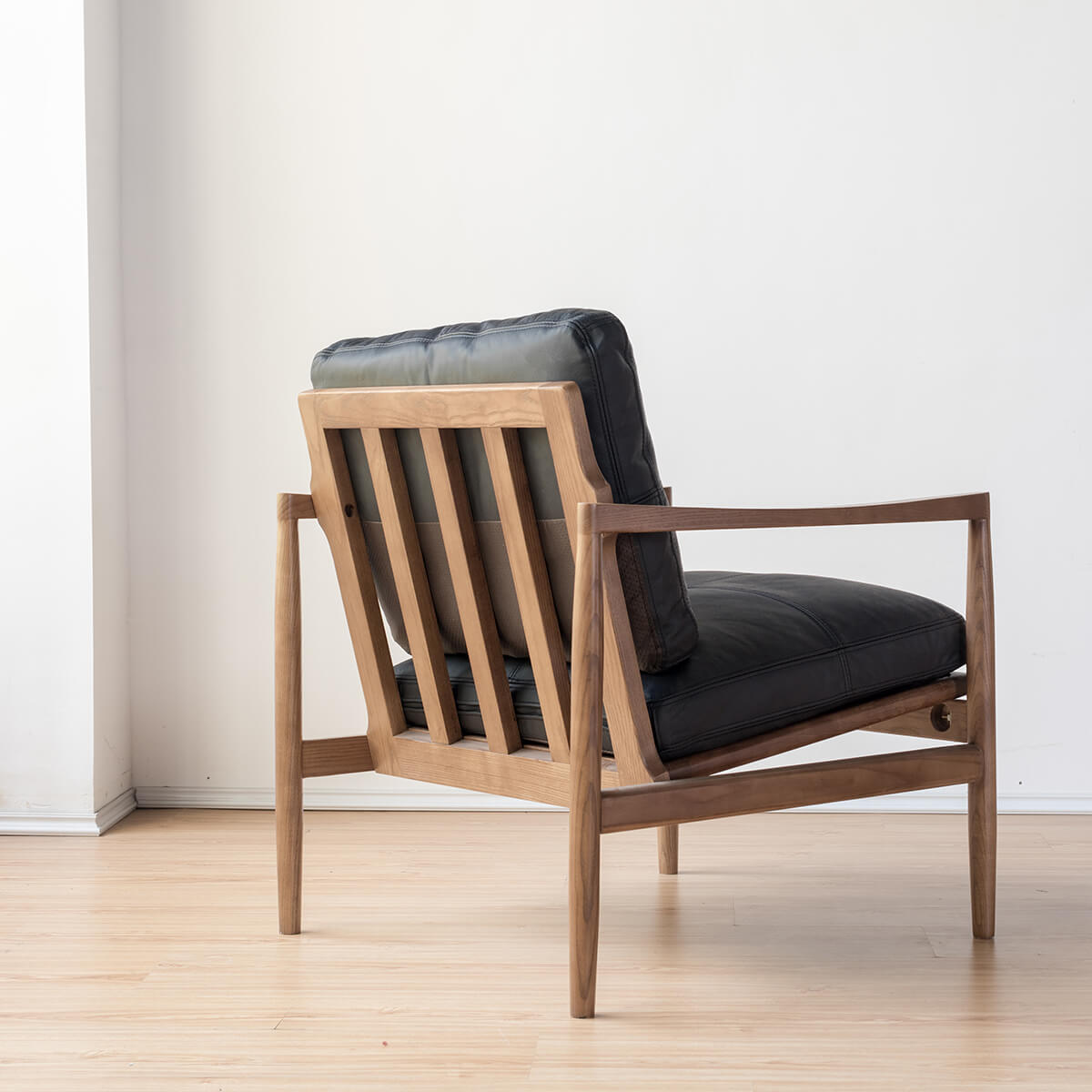 Hank Armchair