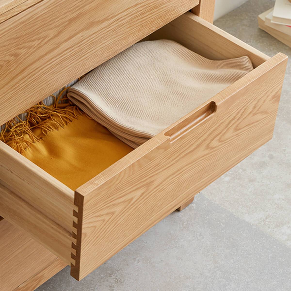Norway Solid Oak Chest of Drawers Drawer Construction Detail