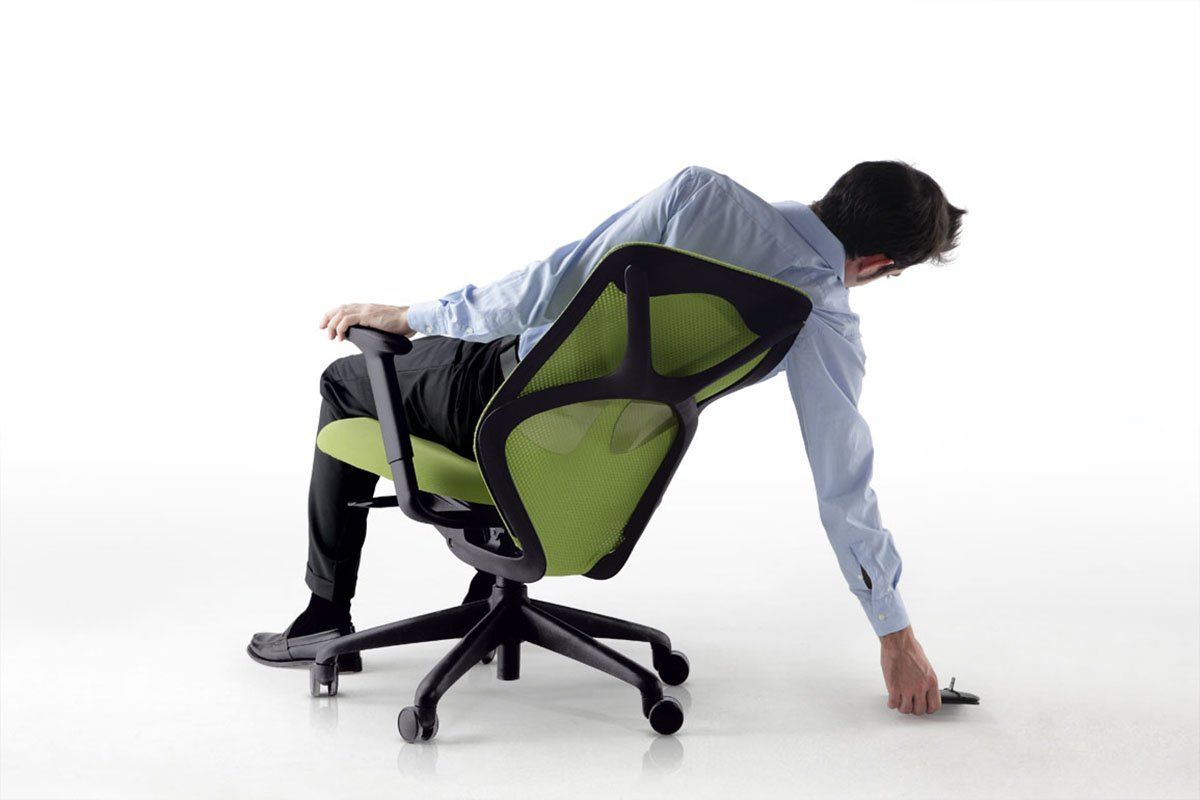 SUIT ergonomic office chair with responsive backrest support
